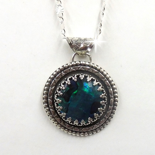 Click to view detail for DKC-2102 Pendant, Paua Shell Cabochon & Sterling Silver $225 